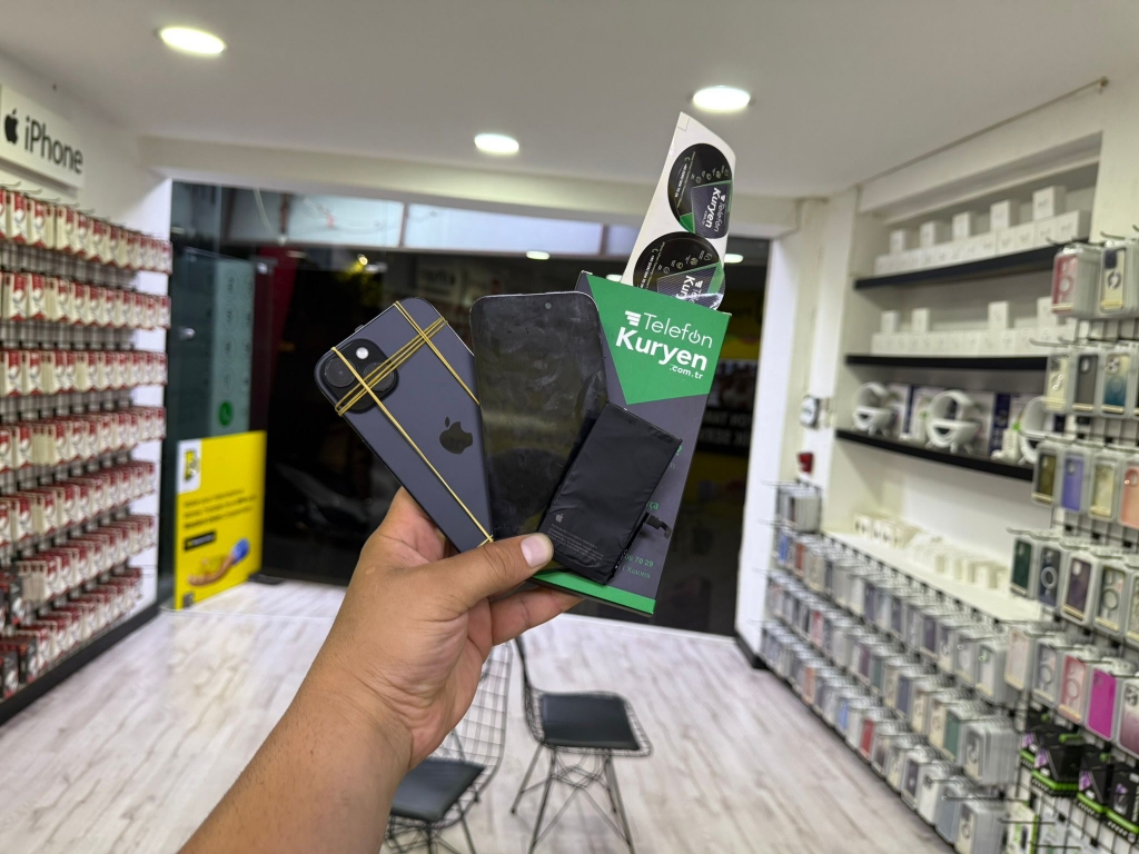 Antalya iPhone XR Ekran Değişimi 